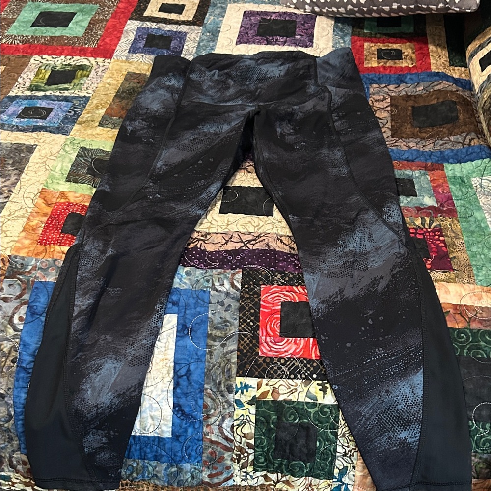 All in Motion Black and Blue leggings